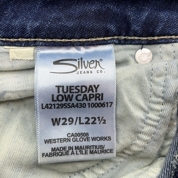 Silver Jeans Tuesday Low Capri Size 29-SOLD NOT FOR SALE - Picture 9 of 16